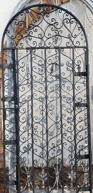 Puerta de jardín de forja