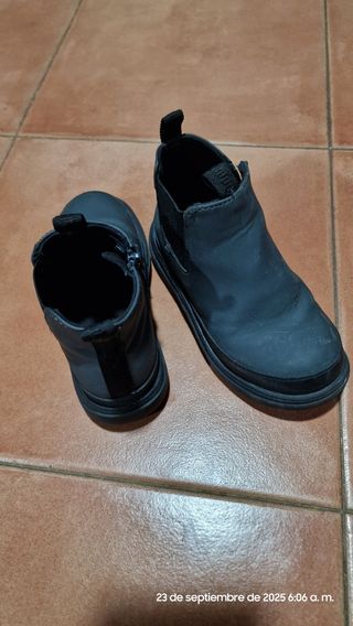 Botas niño zara talla 26
