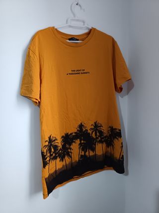 Camiseta Naranja Bershka Palmeras