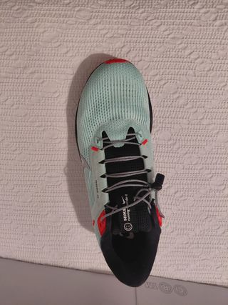 Zapatillas Nike Air Zoom Rojas y Turquesa
