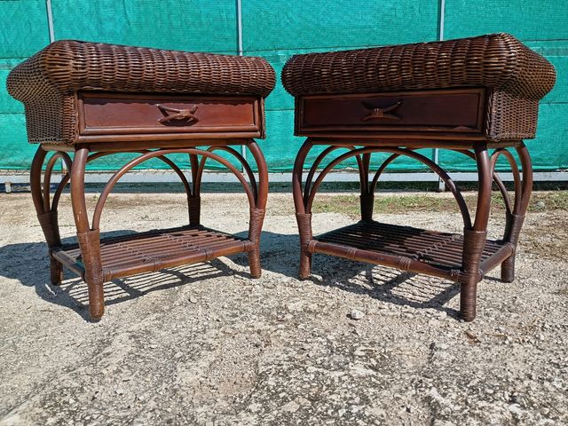 Comodini in bambù e vimini