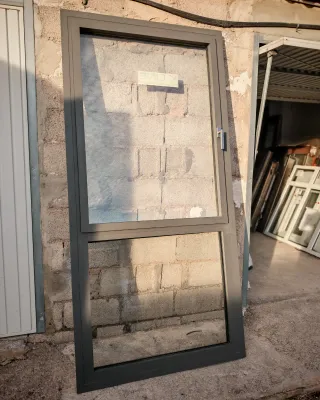 Ventana con fijo K line