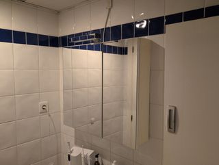 Muebles de baño blancos