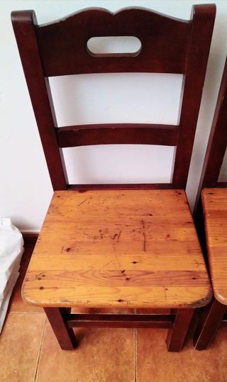 Lote de 6 Sillas de Madera y Metal
