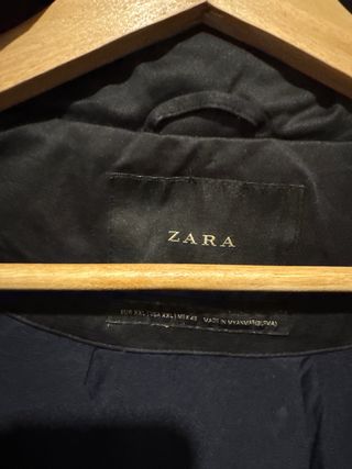 Chaqueta ZARA acolchada negra hombre