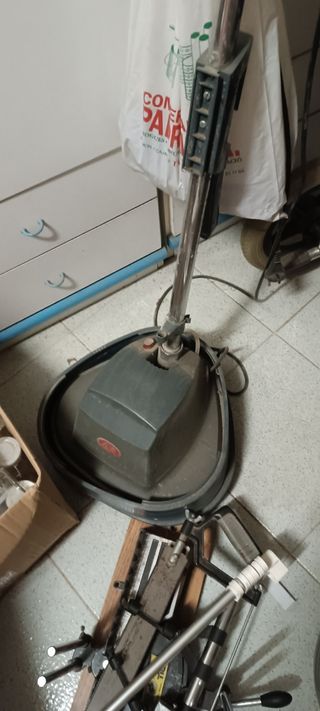 Pulidora de suelos profesional