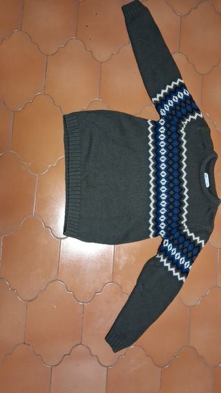 Jersey verde infantil El Corte Inglés.