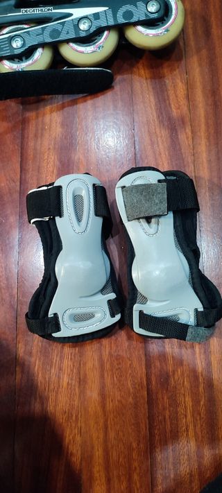 Patines en línea con protecciones y bolsa