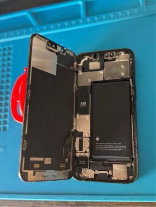 Cambio Batería iPhone 12 / 12 Pro