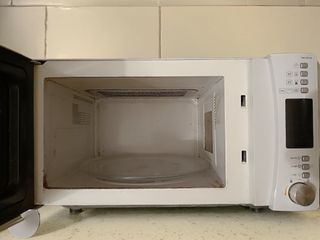 Microondas Candy CMG 20DW