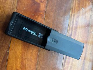 Caja magnética para llaves MasterLock