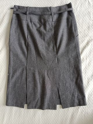 Falda gris con cinturón Benetton