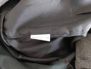 Falda gris con cinturón Benetton