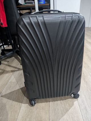 Maleta de viaje negra