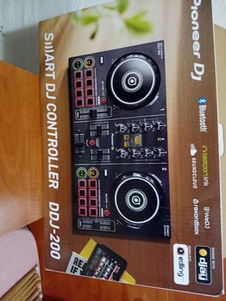 Controlador DJ Pioneer DDJ-200