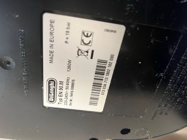 Cafetera Nespresso DeLonghi Typ 90.M