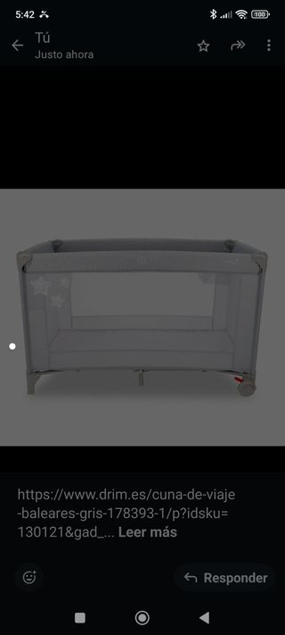 Cuna de viaje gris con estrellas