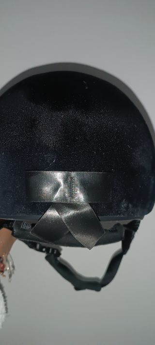 Casco ecuestre para montar a caballo