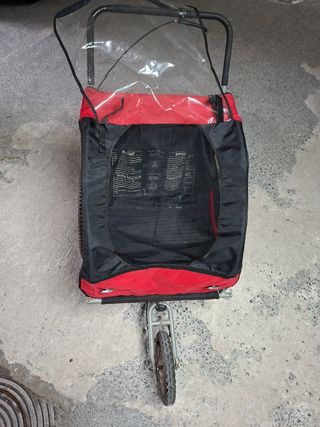 Carro remolque le falta el enganche para bici