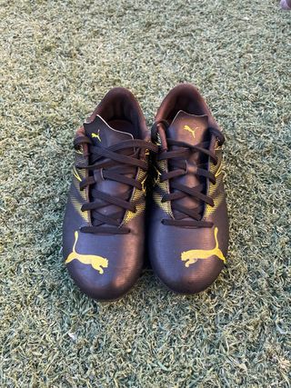 Botas de Fútbol Puma Niño Negras y Amarillas