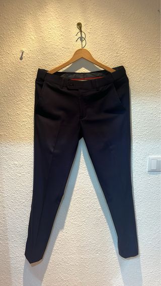 Traje de vestir azul marino para hombre