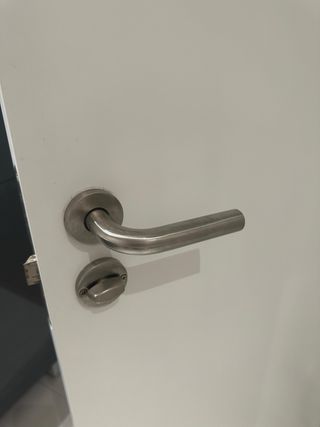 Puerta blanca lisa lacada