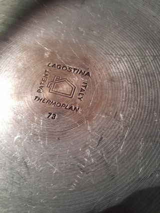 Utensile da cucina in metallo