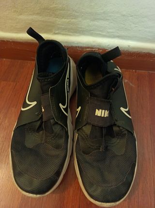 Zapatos Nike niño negros