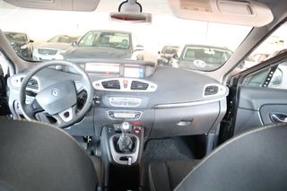 Renault Scenic 2011