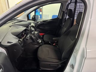 Ford Transit Courier 1.5 TDCi 2020 (PANTALLA)