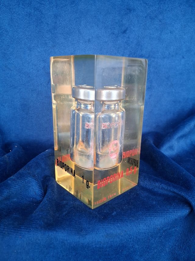 Pisapapeles Farmacia Antiguo