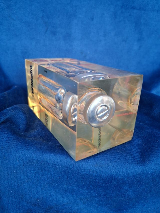 Pisapapeles Farmacia Antiguo