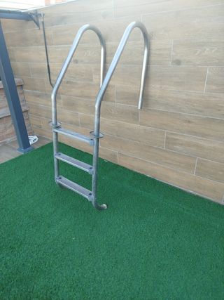 Escalera Piscina Metal