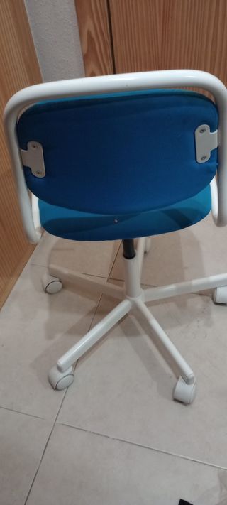 Silla infantil/juvenil IKEA azul