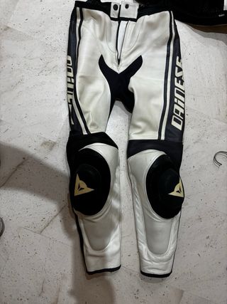 Traje de cuero Dainese 2 piezas Talla 42