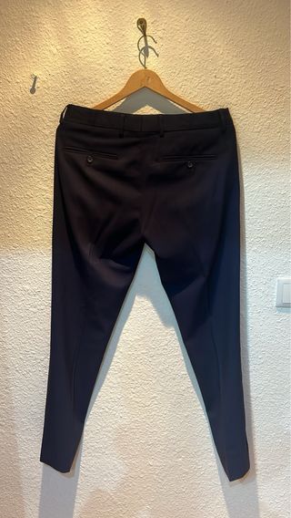 Traje de hombre azul marino