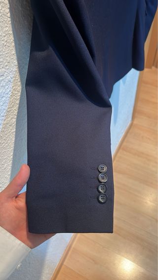 Traje de hombre azul marino