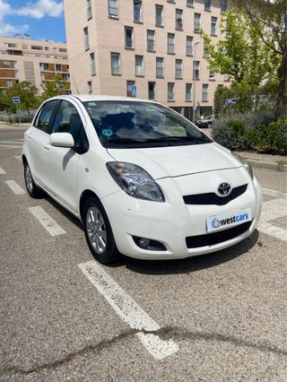 Toyota Yaris 2011 AUTOMATICO 