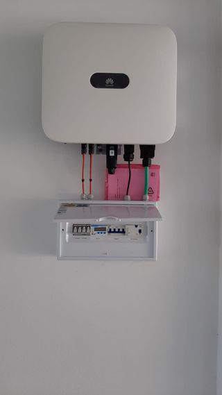 INSTALACION FOTOVOLTAICA  PLACAS SOLARES