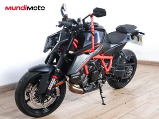 KTM 1390 SUPER DUKE R