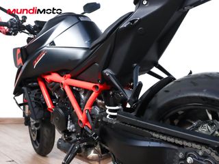 KTM 1390 SUPER DUKE R