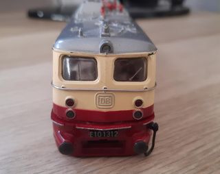 Fleischmann 1347 Carcasa y Chasis