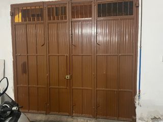 Puerta de garaje de hierro 4 hojas