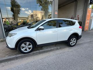 Toyota RAV4 2013