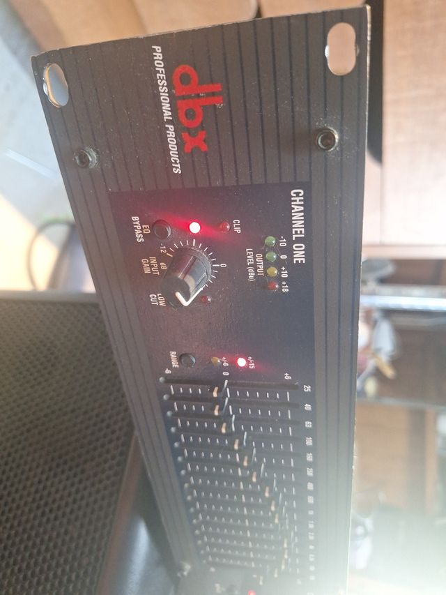 Ecualizador DBX 1215 Profesional