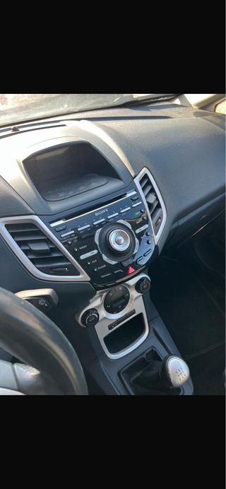 Radio pantalla Ford Fiesta