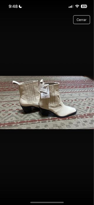 Botines blancos de tacón
