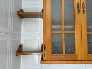 Mueble alto madera maciza cocina vitrina