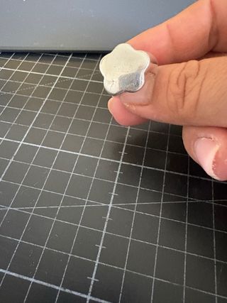 Anillo de plata de ley con diseño de flor