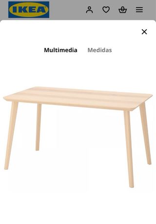 Mesa de comedor de madera